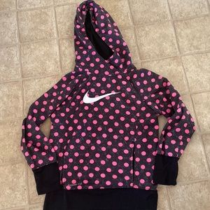 Girls Nike hoodie medium